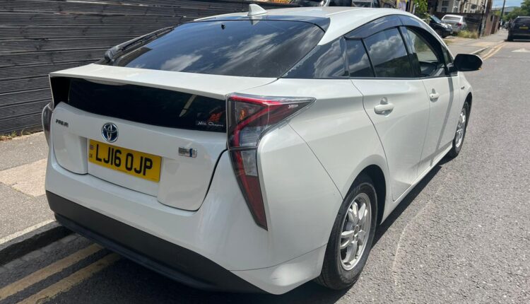 2016 Toyota Prius 1.8L Automatic Hybrid ULEZ Free 37000 Miles